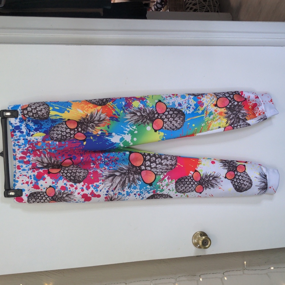 NEW Crazy pineapple paint splatter joggers sz M